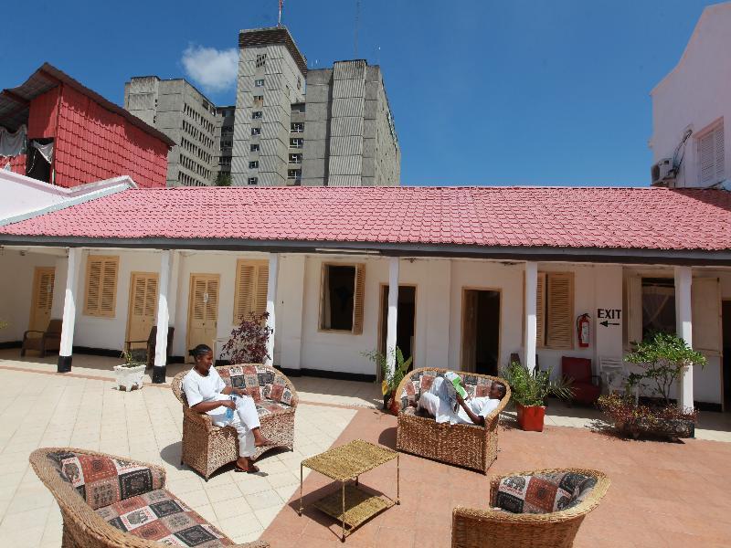 New Palm Tree Hotel Mombasa Exterior photo