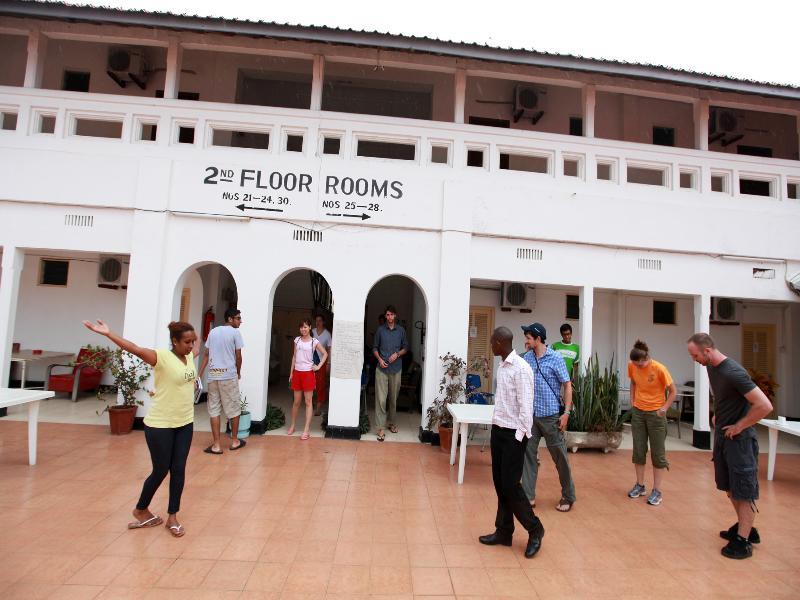 New Palm Tree Hotel Mombasa Exterior photo